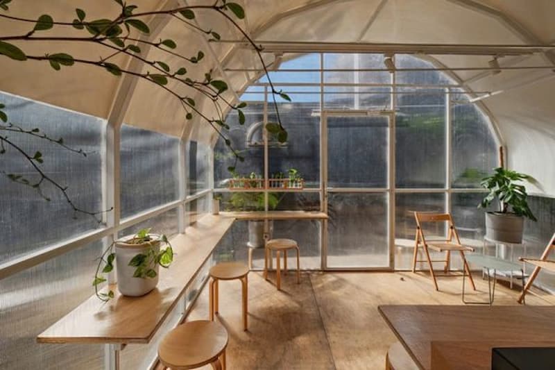Xu hướng sử dụng tấm Polycarbonate trong thiết kế nhà ở 2026
